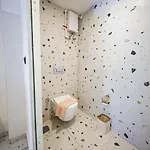Thanos Hotel *