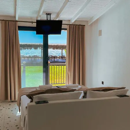 Thanos Hotel